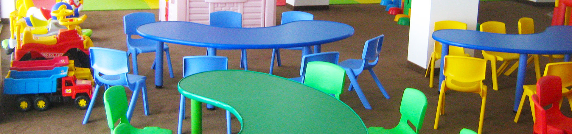Toys & Furniture