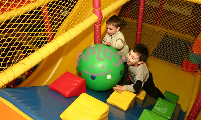Indoor playground safety notice