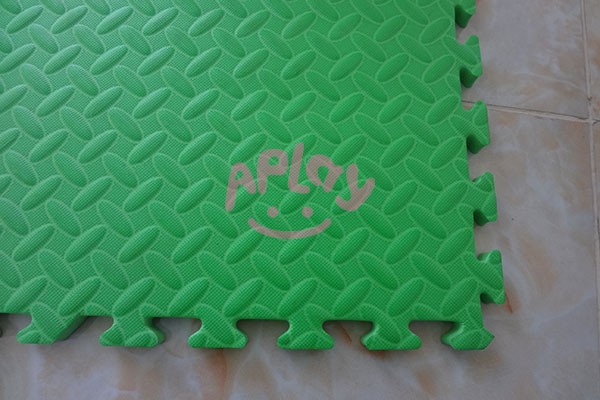 AP-EM0001 c